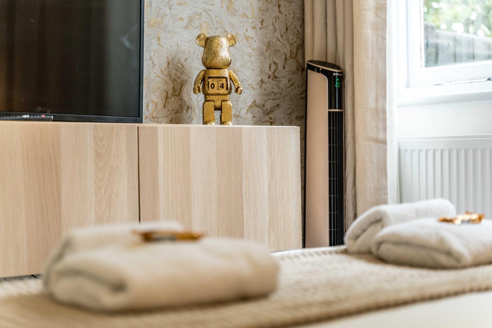 Central Apartment In The Heart Of Notting Hill London Eksteriør billede