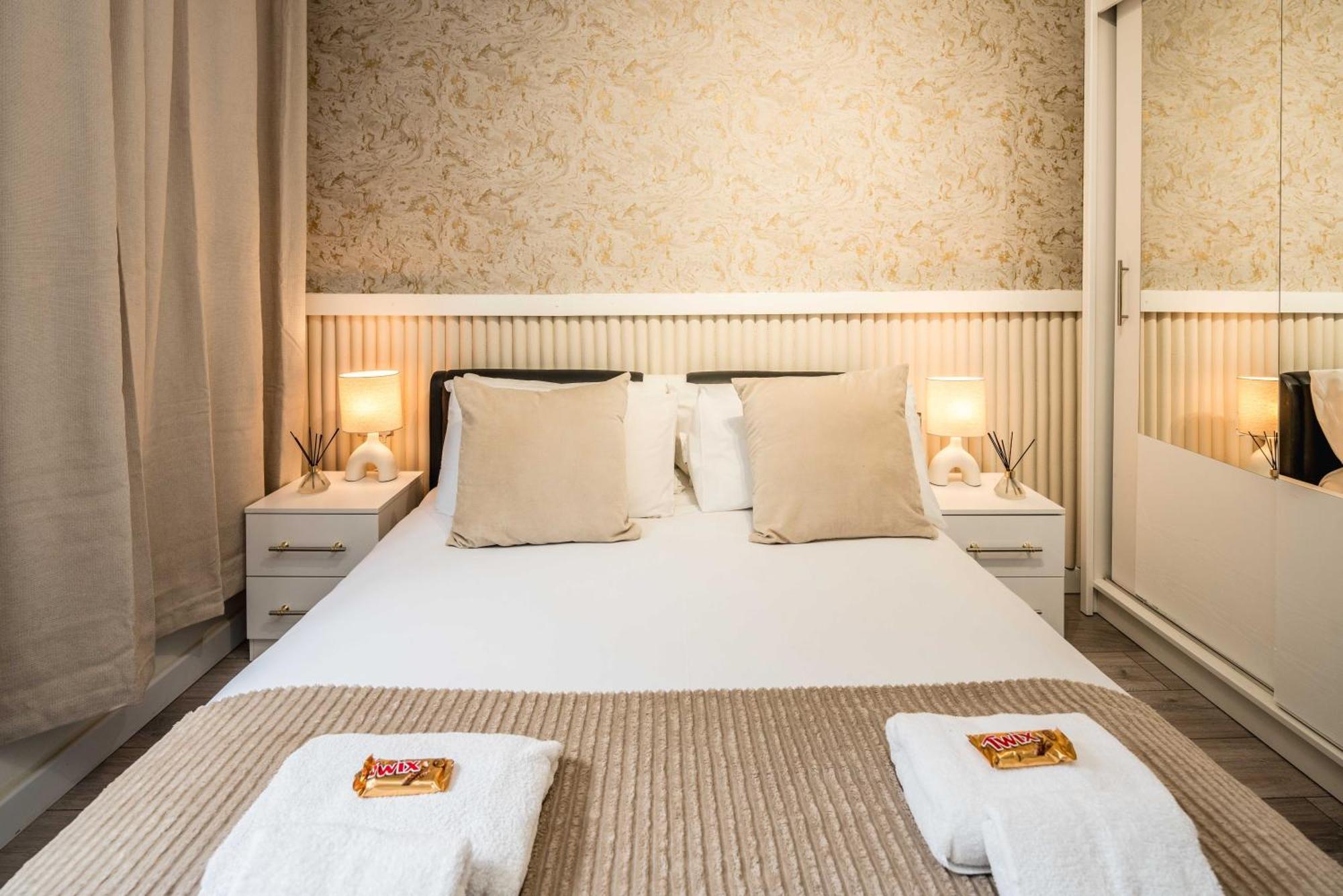 Central Apartment In The Heart Of Notting Hill London Eksteriør billede
