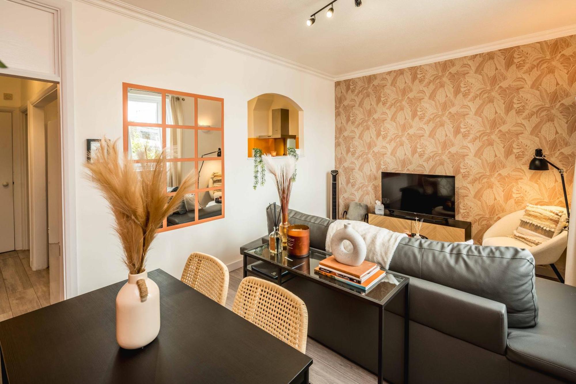 Central Apartment In The Heart Of Notting Hill London Eksteriør billede