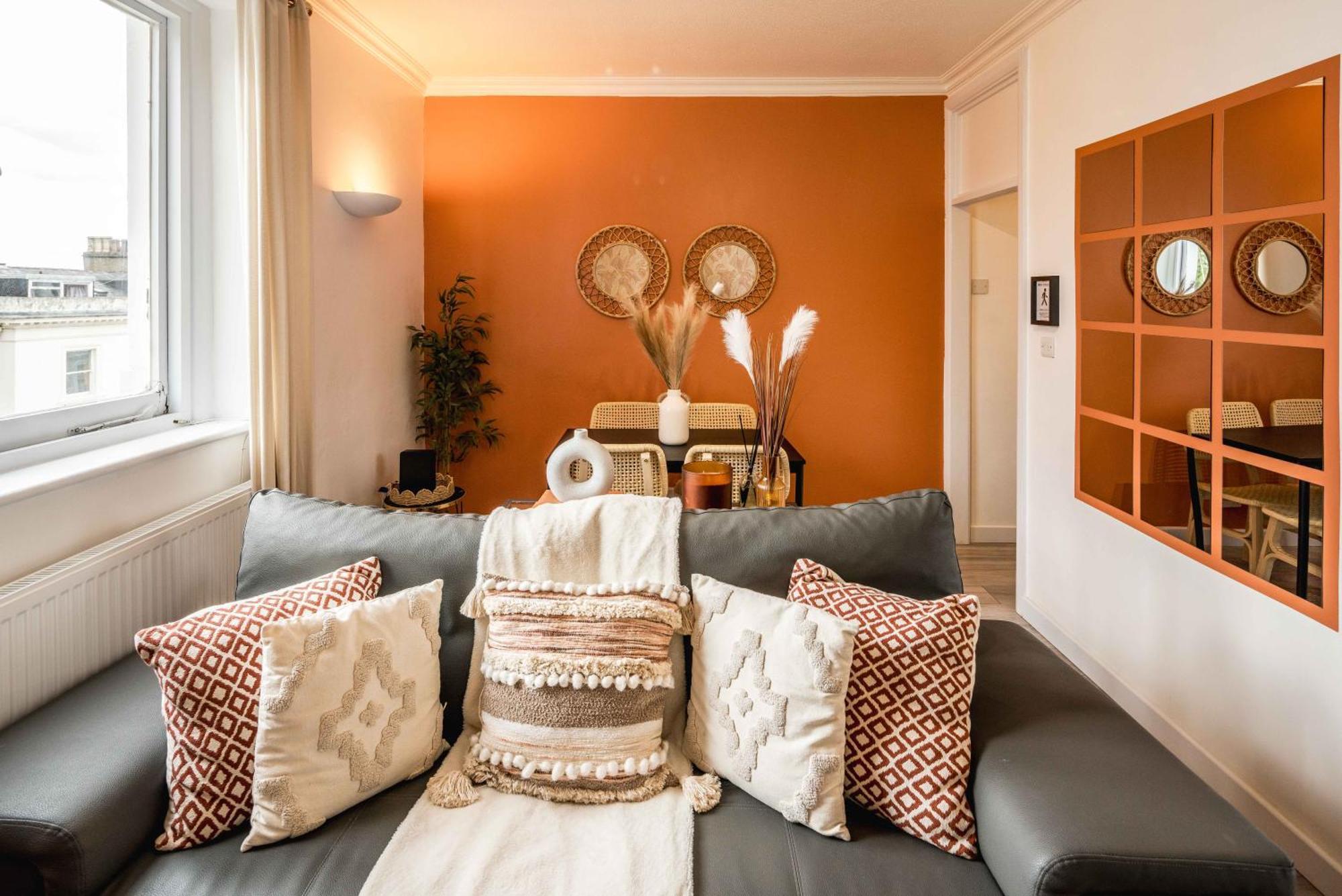 Central Apartment In The Heart Of Notting Hill London Eksteriør billede